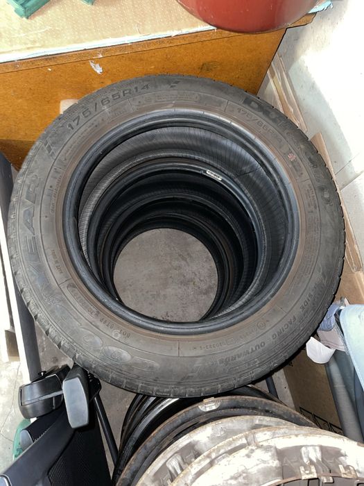 Jante tabla + cauciucuri 175/65R14 Toyota Yaris