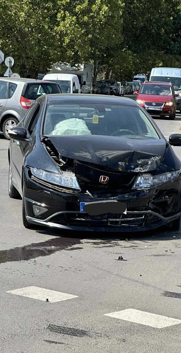 Honda Civic 1.8 на части