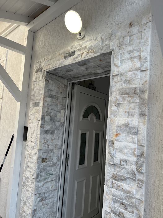 Proprietar. Vand urgent 2 case in Domeni