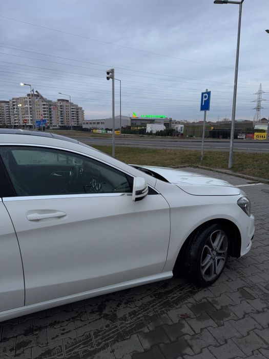 Vând Mercedes CLA 1.6 benzina