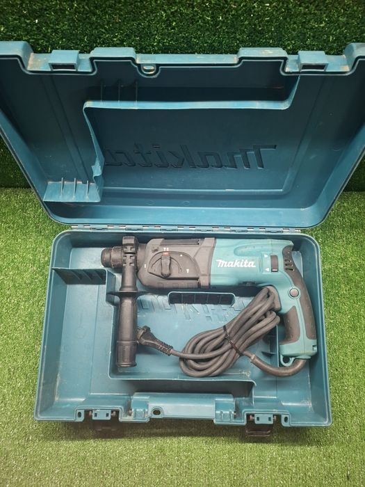 Перфоратор на Makita HR2470