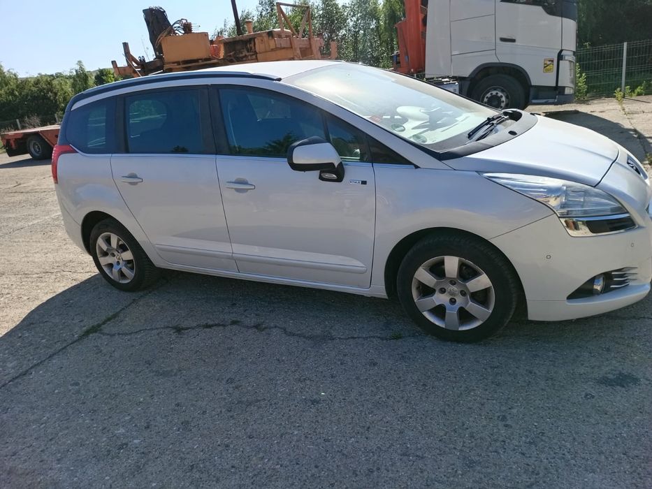 De vânzare Peugeot 5008, 16 Diesel