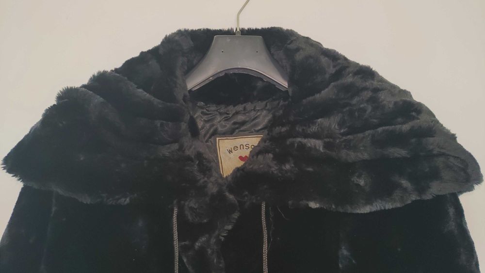 Vand haina de blana sintetica tip mouton dore, eleganta,