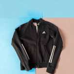 bluza adidas cu fermoar neagra si cu plasa la spate