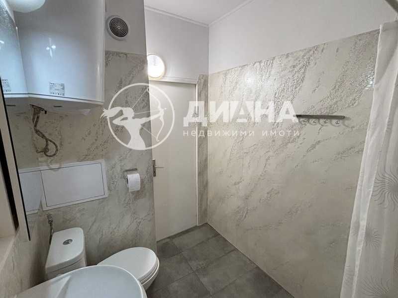Продава се Тристаен апартамент в Пловдив, Христо Смирненски - 65 кв.м за 1768 €/кв.м - Снимка #9
