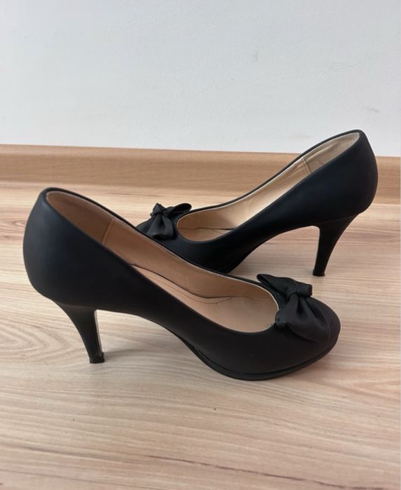 Pantofi damă mărimea 37