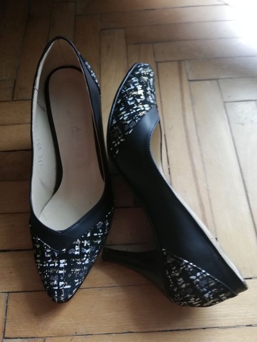 Pantofi eleganți, piele naturala