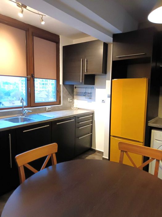 Продава тристаен апартамент в Христо Смирненски от собственик