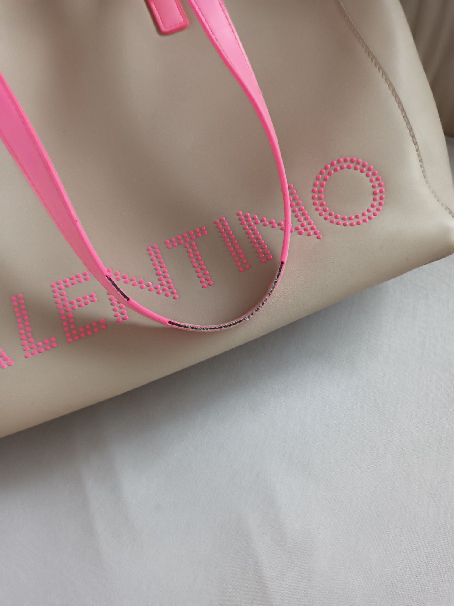 Оригинална чанта Valentino