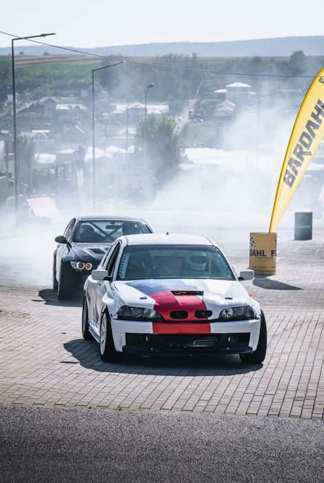 Vand bmw e46 4.0 v8 drift