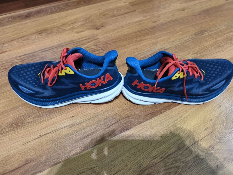 Hoka Clifton 9  44,5