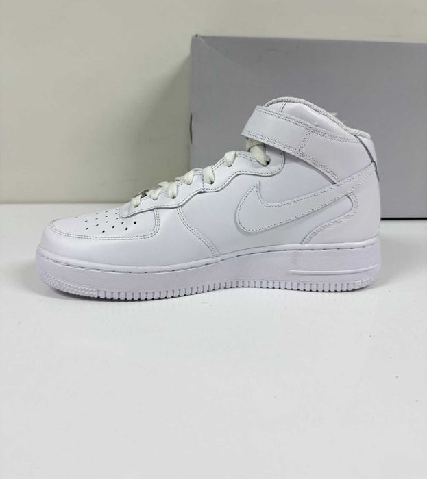 Nike Air Force 1 Mid 07