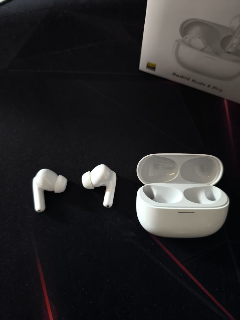Слушалки Redmi Buds 5 Pro