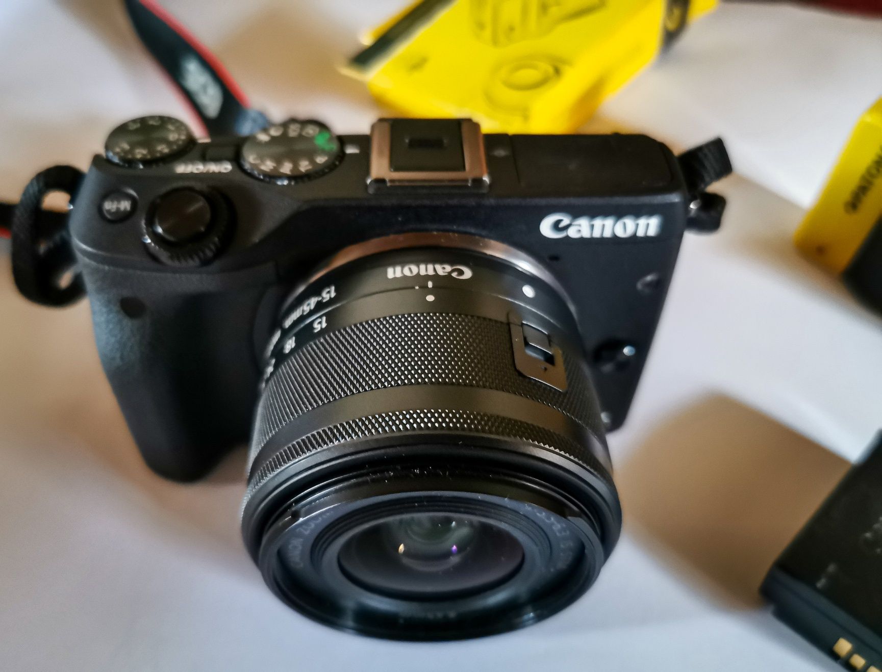 Mirrorless Canon m3