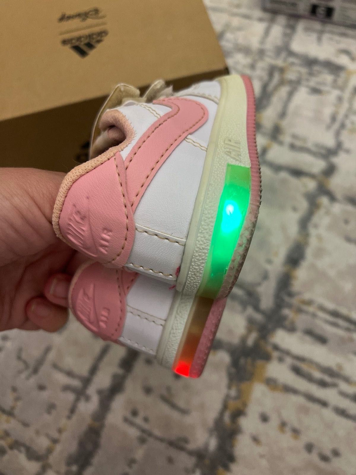 Лот бебешки обувки Nike+Кецове 22