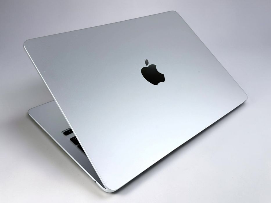 НОВ! Apple MacBook Air 13 M3 2024 8RAM 256GB Silver Гаранция! — миниатюра 7