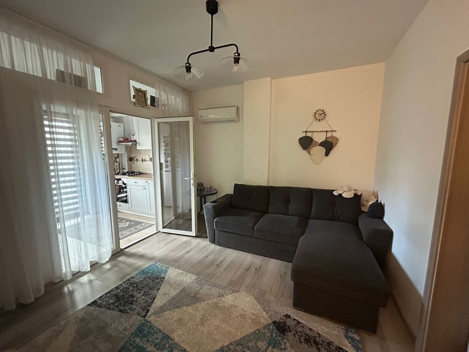 Inchiriez apartament cu o camera