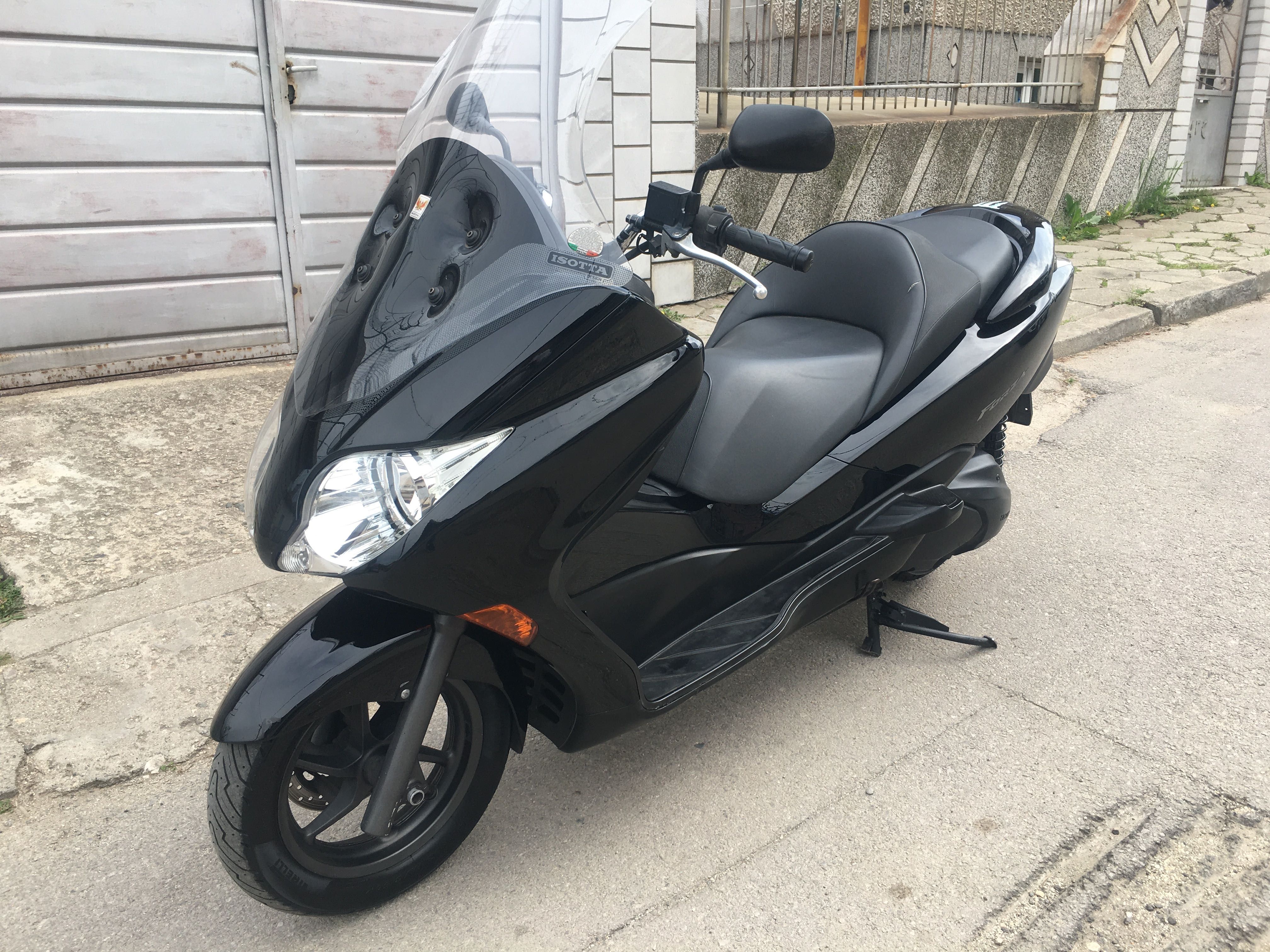 Honda Forza 250i