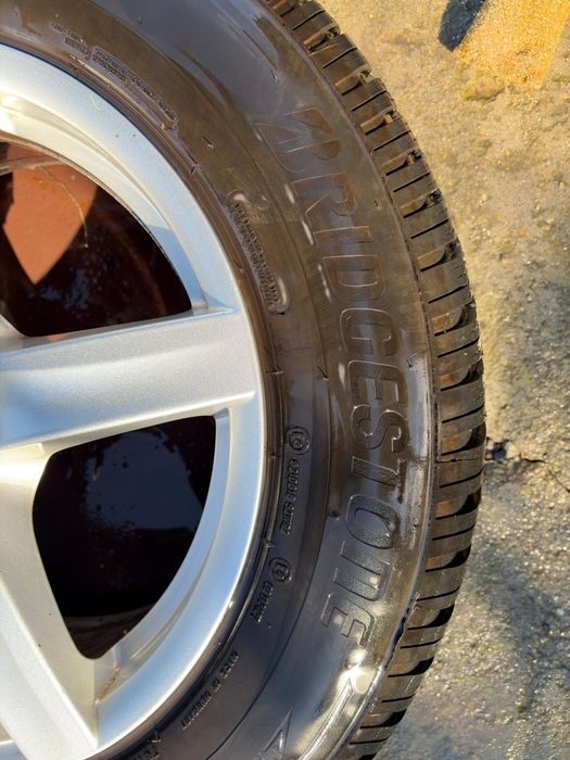Anvelope Bridgestone Blizzak 225/65R17 + jante Alutec