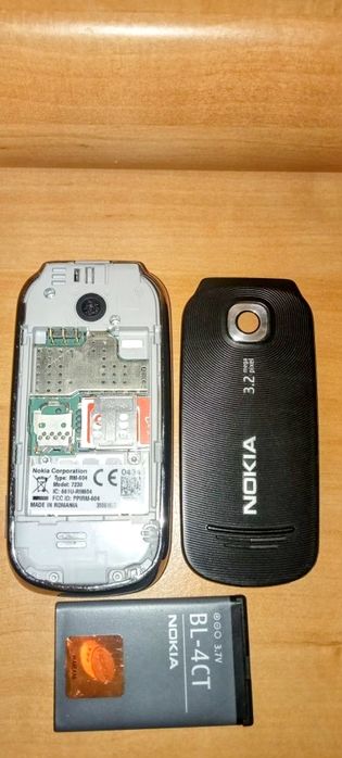 Nokia 7230 pe sina