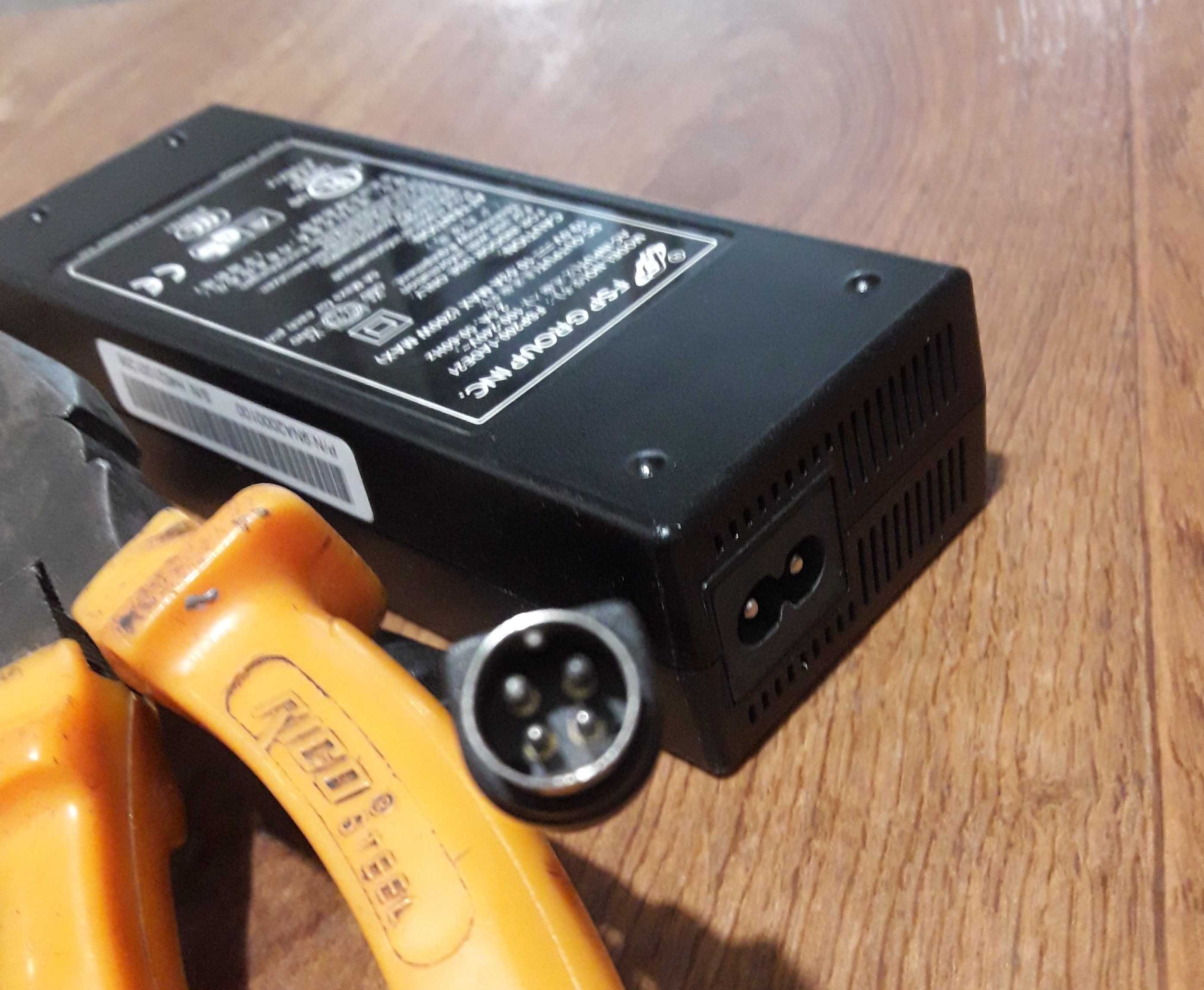 Захранващ адаптер-FSP FSP200-1ADE21- 19V-10.53A-200W