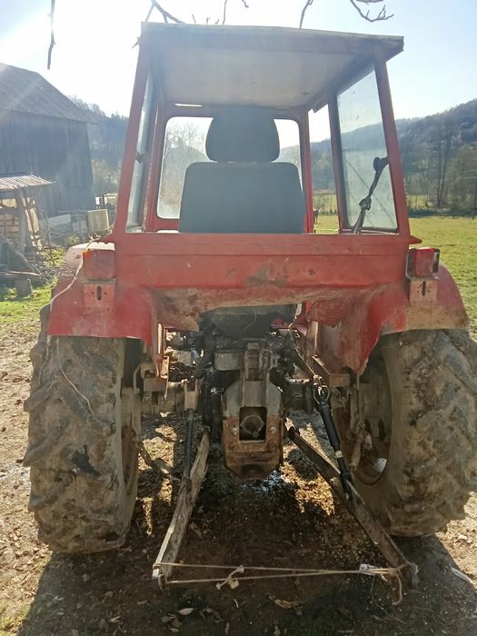 De vinzare tractor fiat