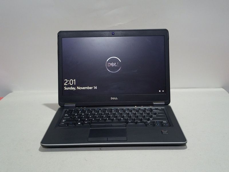 Лаптоп Dell Latitude e7440 i7 употребяван
