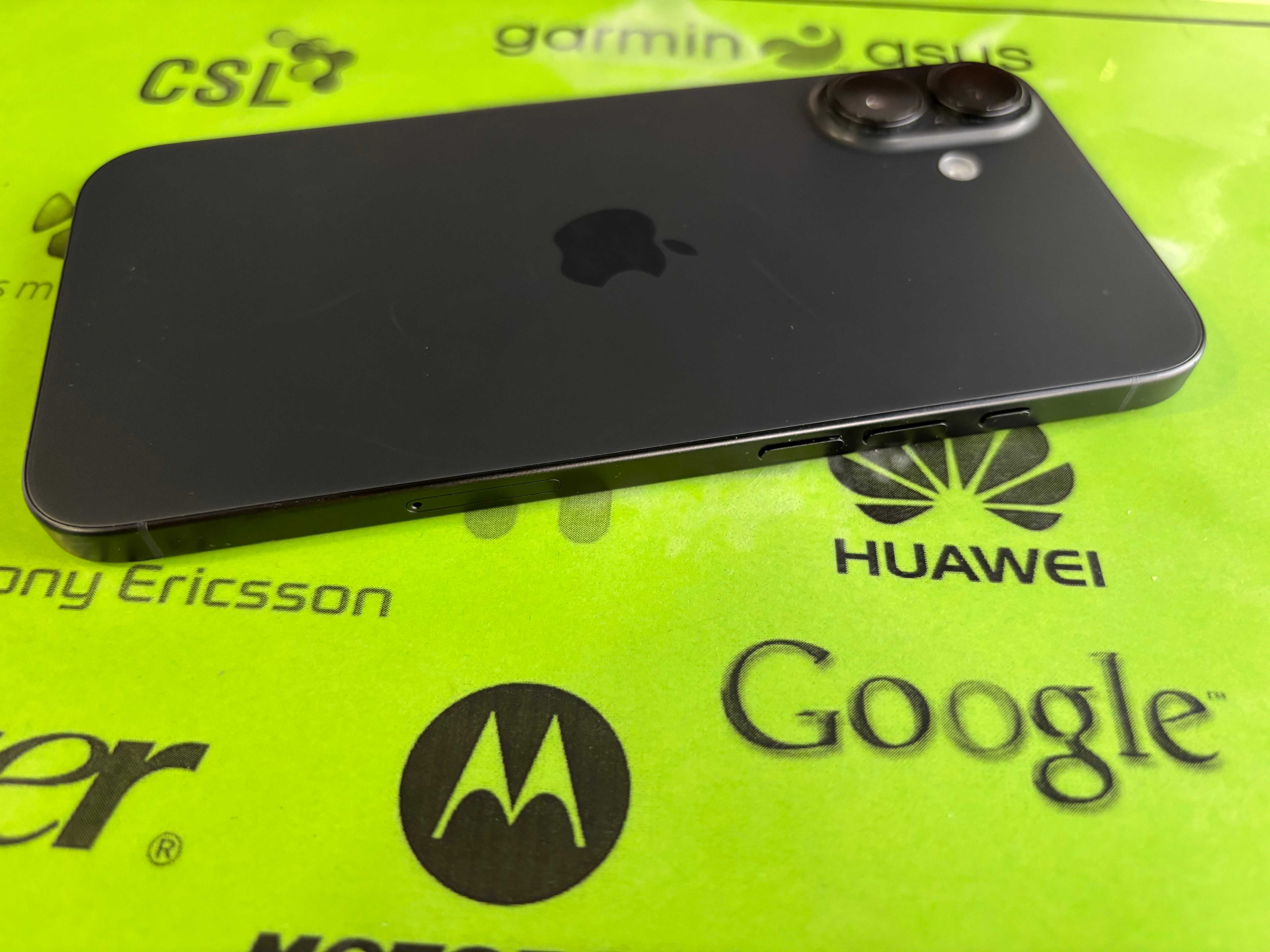iPhone 16 Plus 256gb фабрично отключен