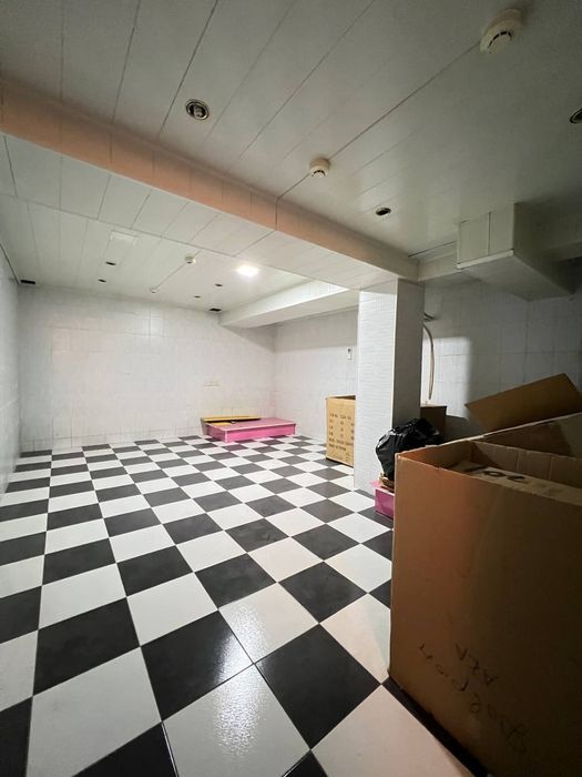 Аренда помещения на ул Буюк Турон книжные ряды Ор ЦУМ!