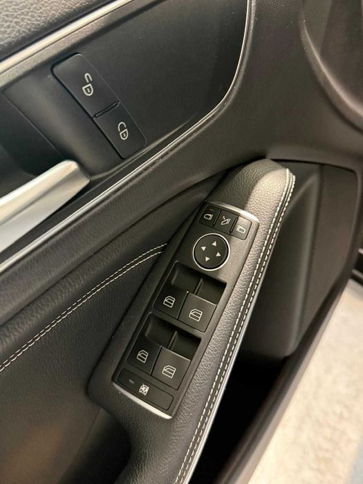 Vand Mercedes-Benz GLA 180