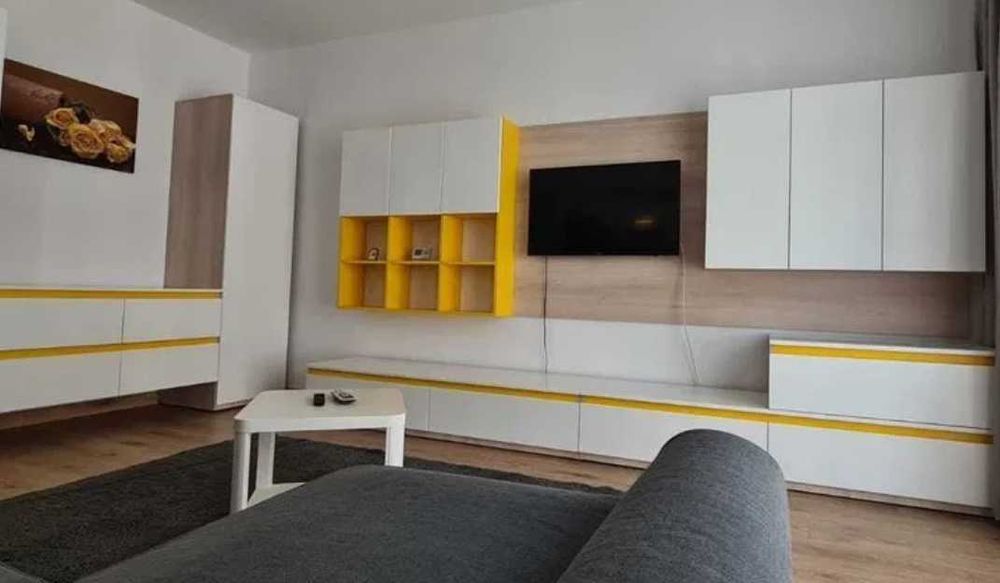 Дава се под наем Едностаен апартамент в Пловдив, Център - 40 кв.м за 178.5 € - Снимка #1