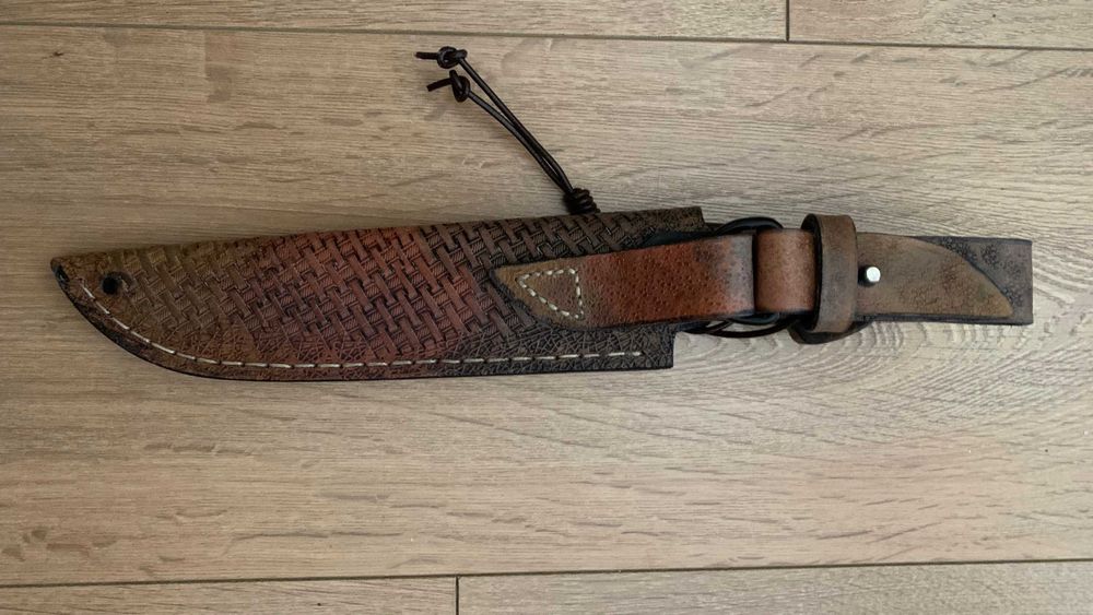 Нож сгъваем стомана N690 и фултанг стомана D2