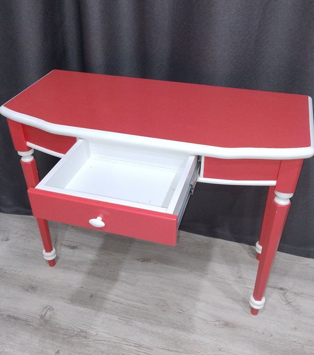 Бьюти стол качественный дерево