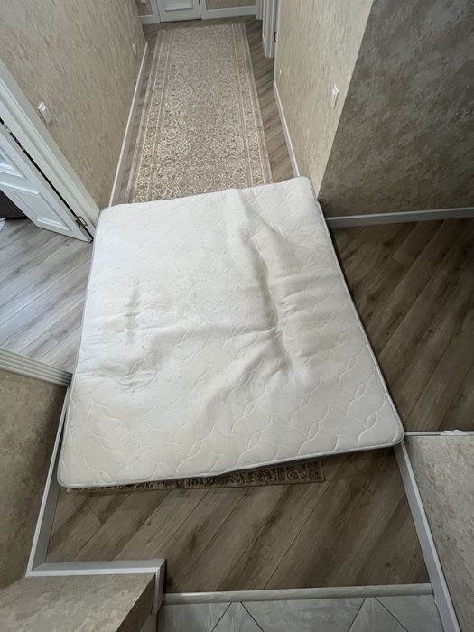 Матрас использованный
