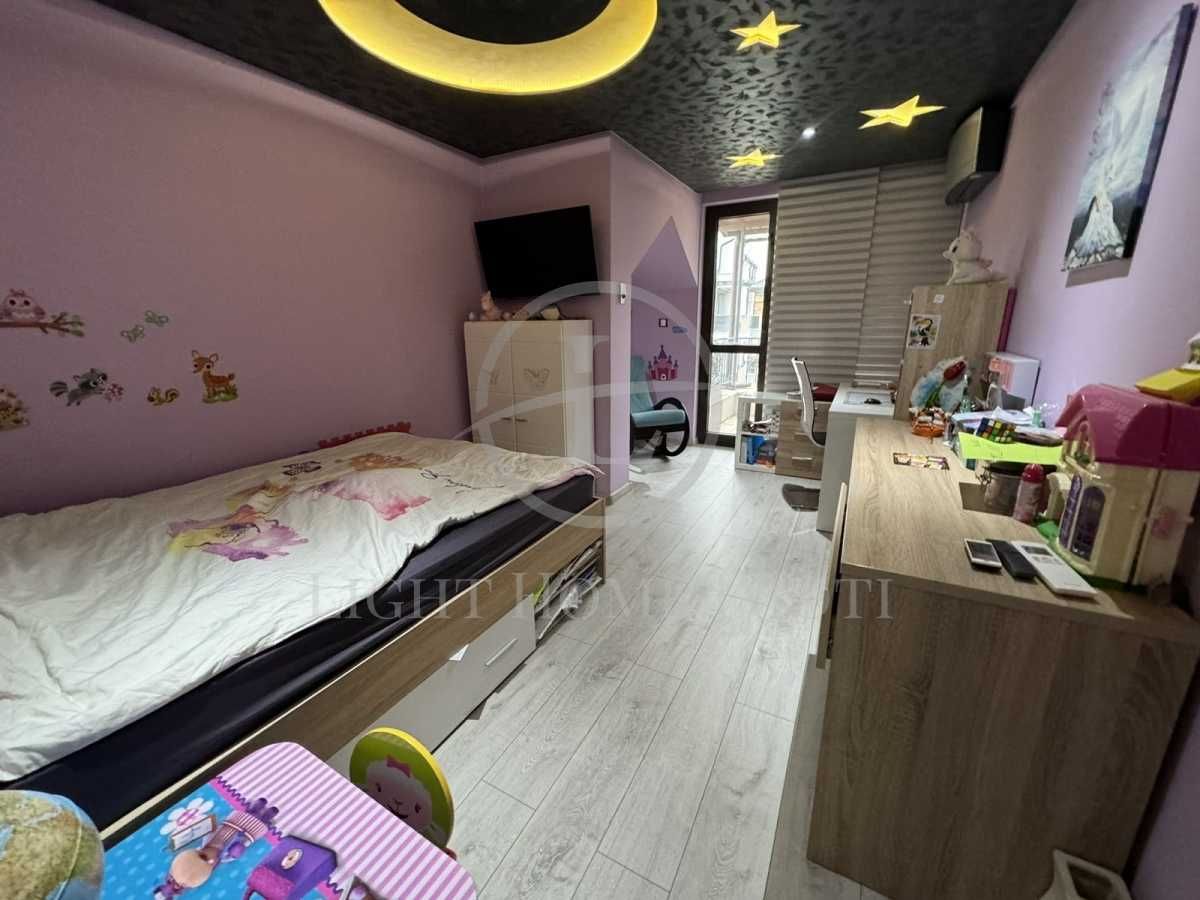 Продава се Тристаен апартамент в Пловдив, Център - 102 кв.м за 2442 €/кв.м - Снимка #4