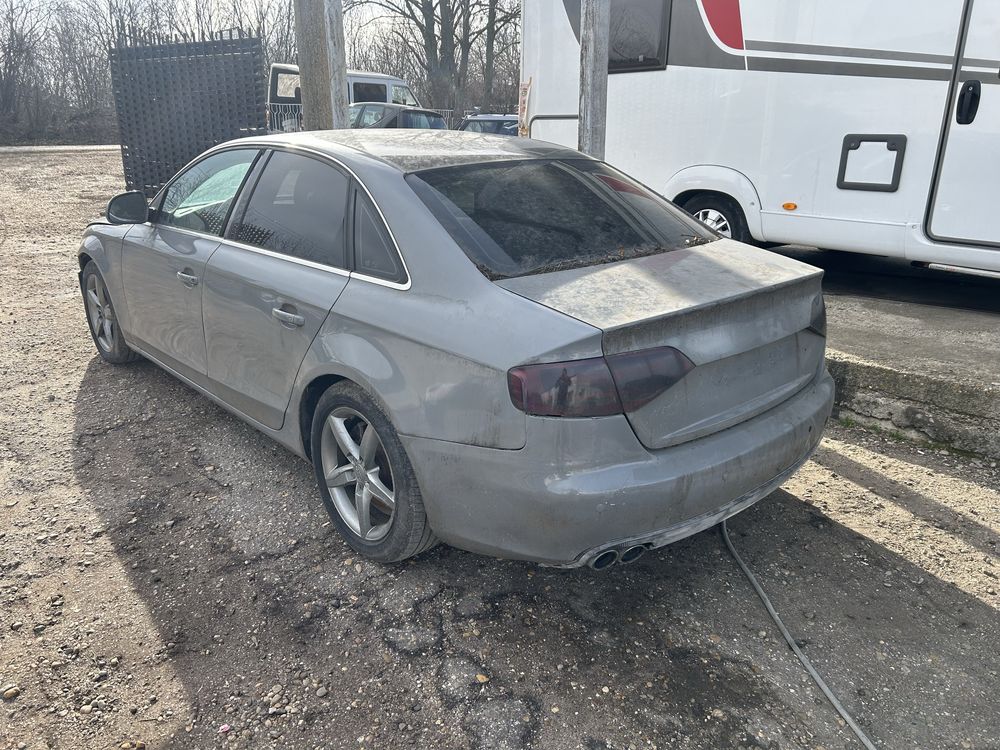 Audi A4 B8 2.0TDI 143кс.  2009г. - НА ЧАСТИ