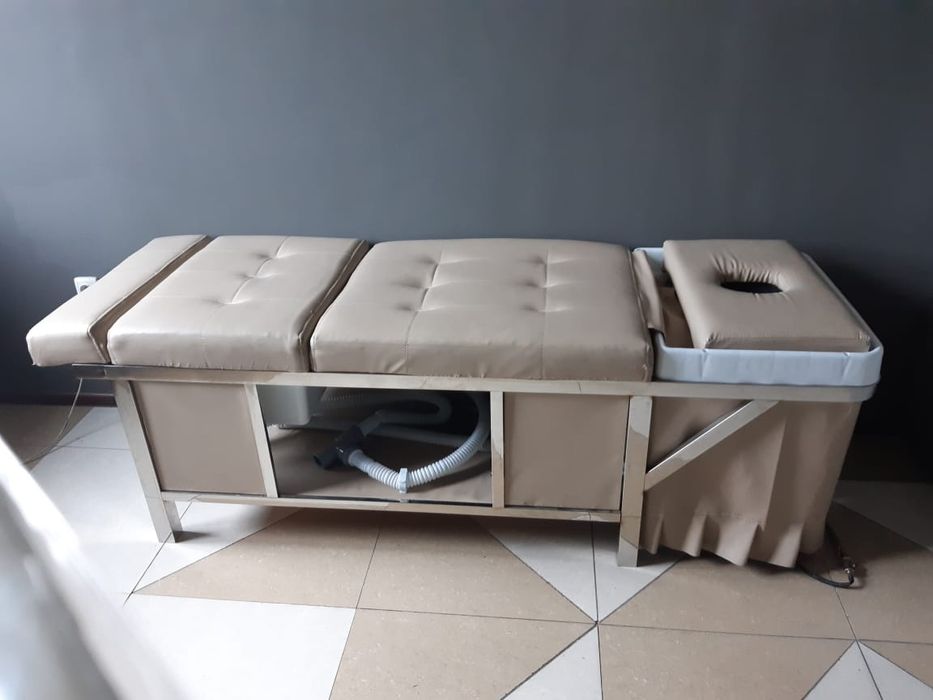 Продам кушетку массажную