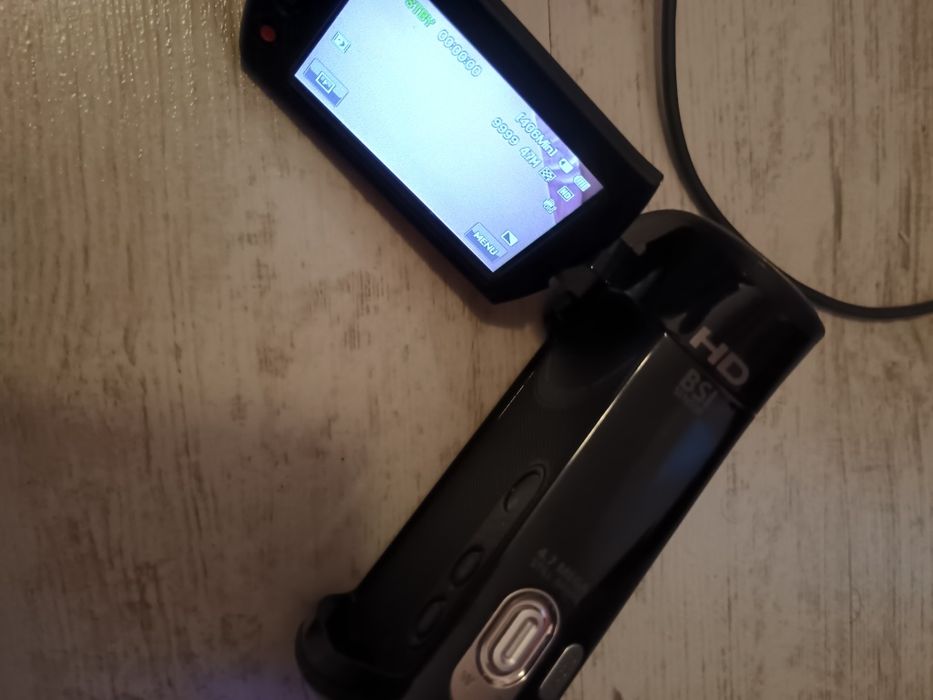 Видеокамера Samsung HMX-T10BP