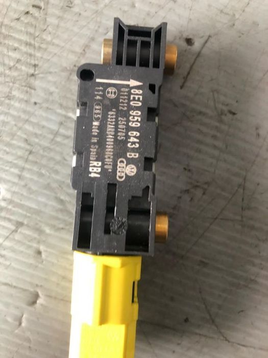 senzor impact audi a4 b7 2005-2008