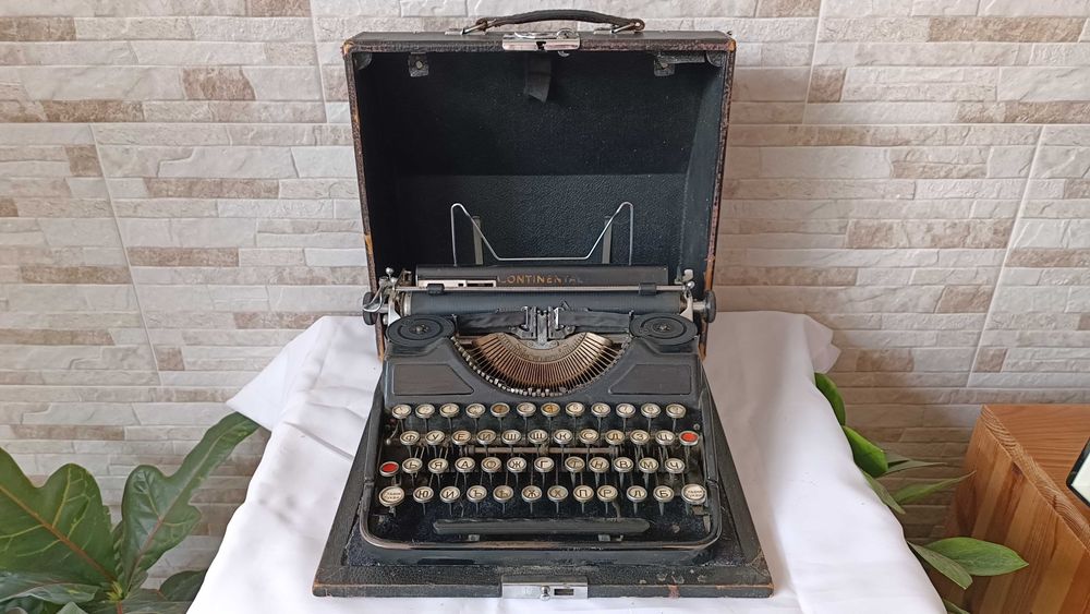 Стара пишеща машина Continental Portable - Made in Germany - 1937г.