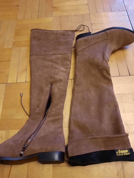 Продаю женские батфорты.