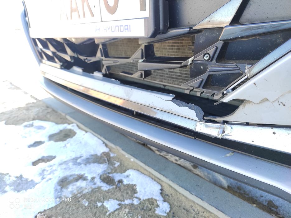 Передний бампер на Hyundai Elantra CN7