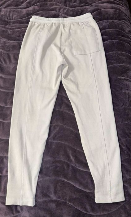 Бежов панталон на Zara