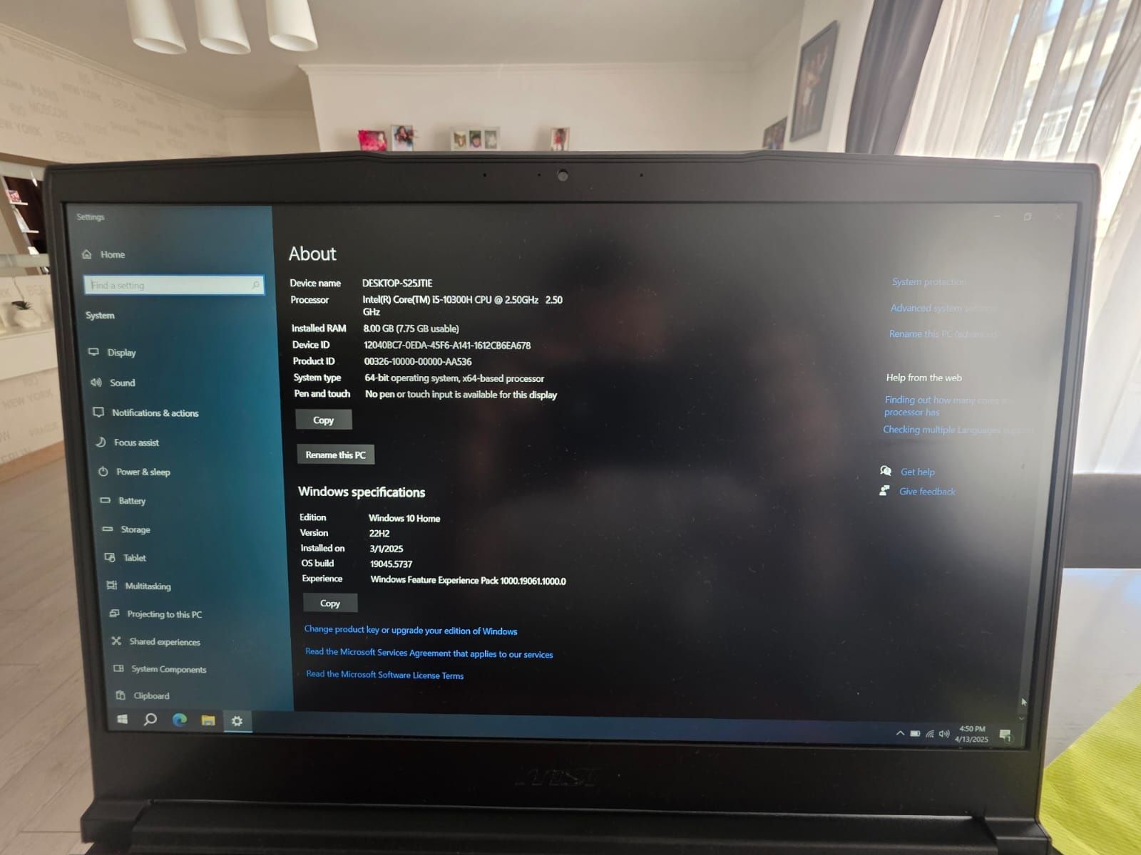 Vând lptop  în stare foarte bună