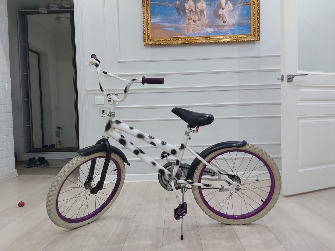 Продается фирменный детский велосипед
