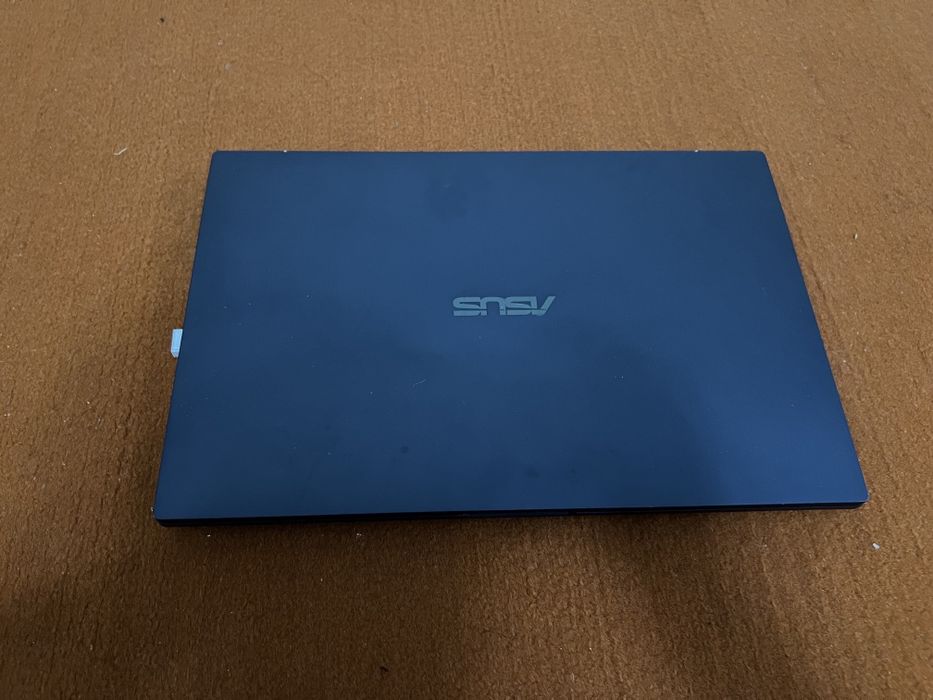 Kompyuter Asus igravoy