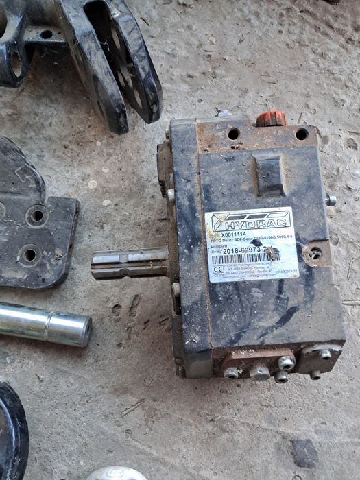 Tiranți plus Priză de putere chit montaj față tractor