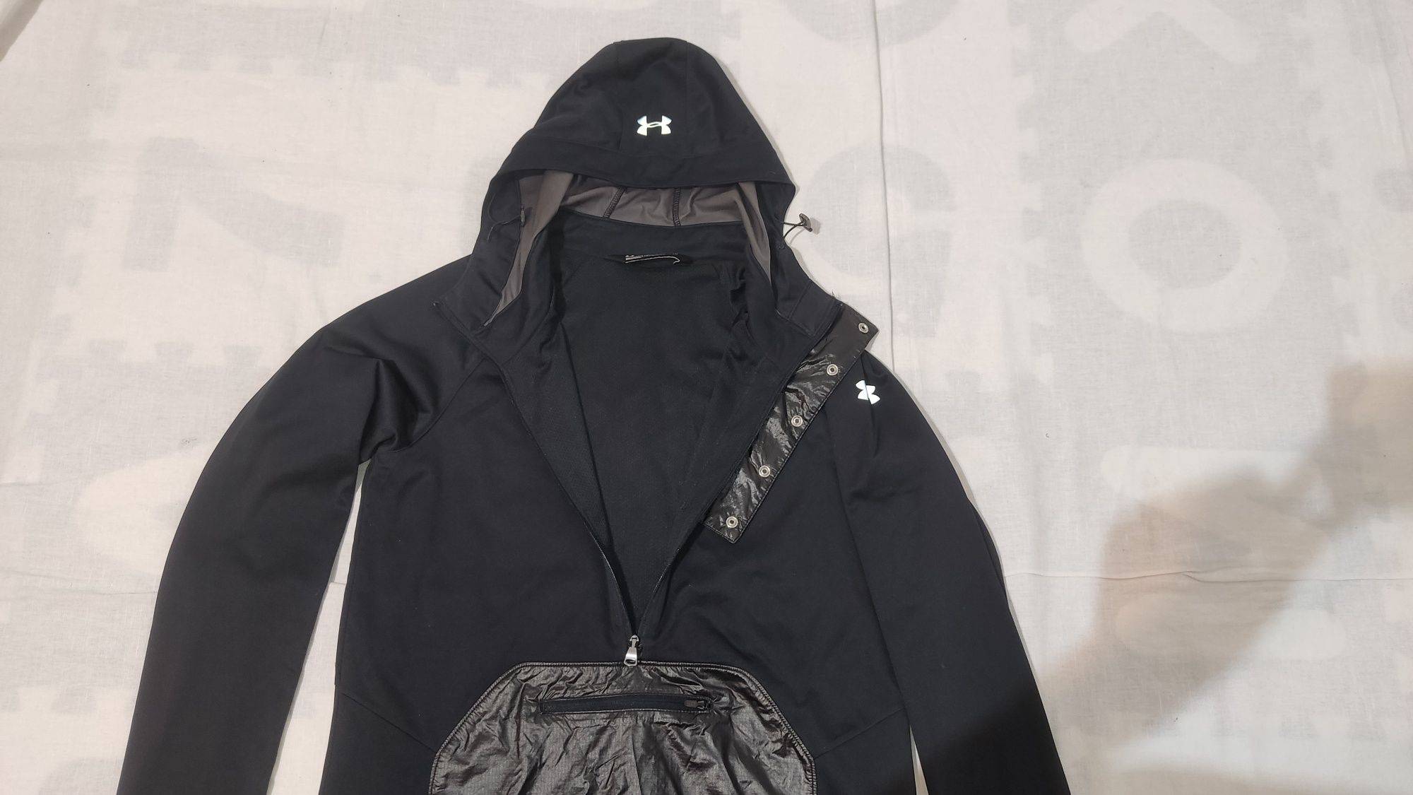 Hanorac Under Armour Storm mărime S dama jacheta geaca subțire sport
