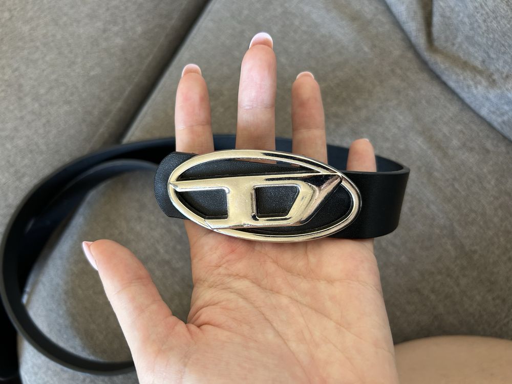 колан на марката Diesel