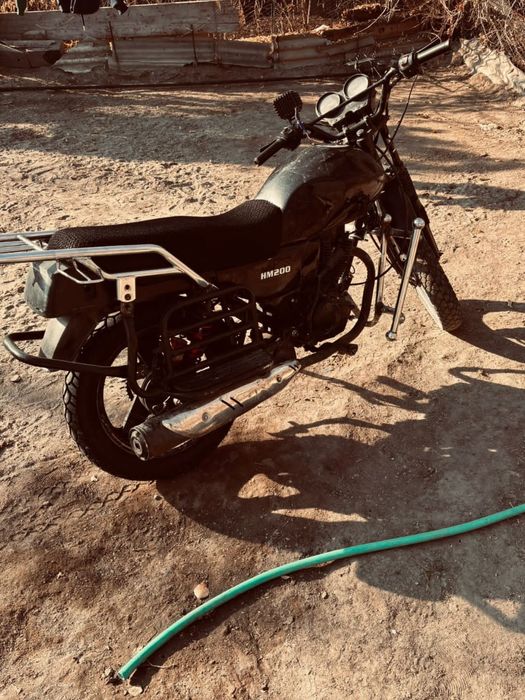 ПРОДАЮ МОТОЦИКЛ 200 кубов состояние нормальное